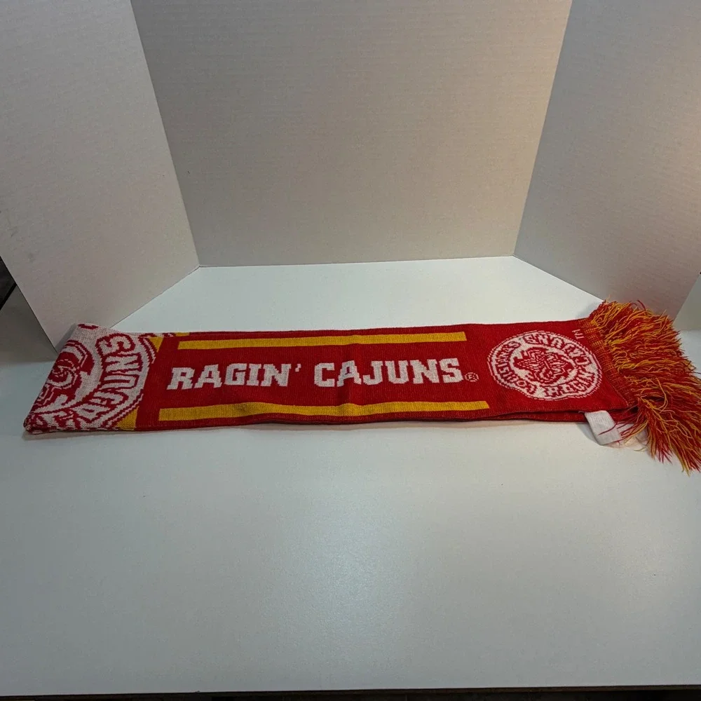 Louisiana Ragin Cajuns‎ Scarf Red Yellow Knit Fringe Team Spirit NCAA READ